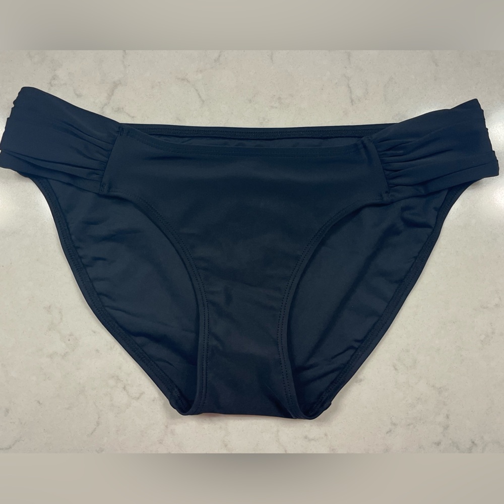 NWT Perfect Moment Black Ruched Swim Bottom, Size XS